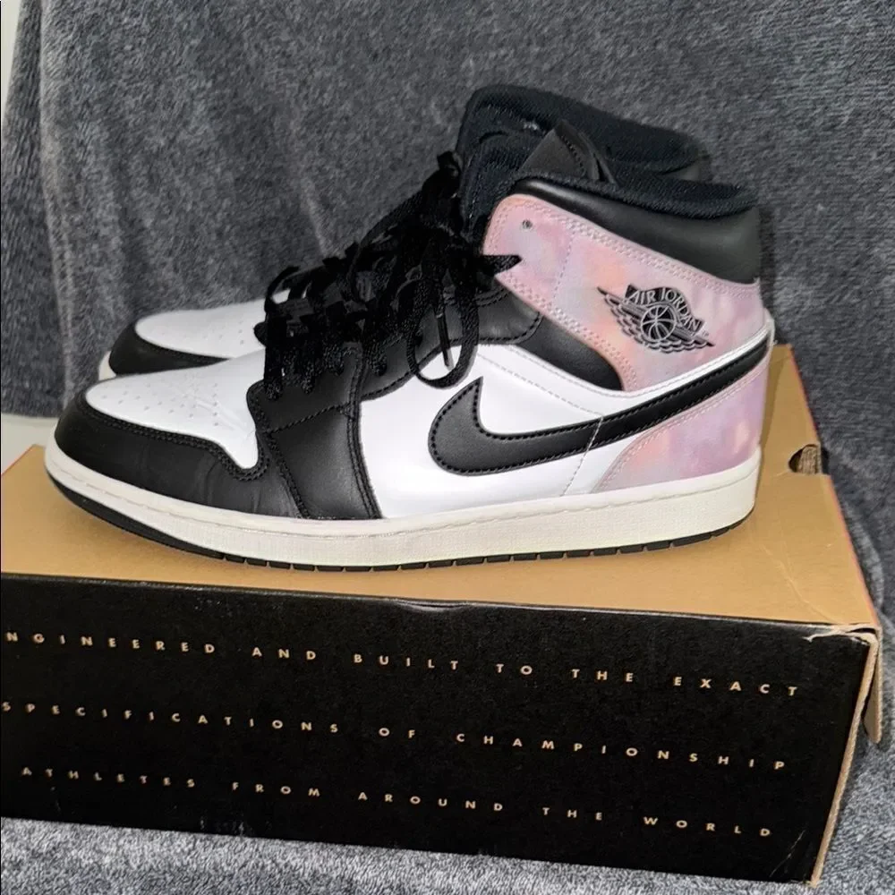 Air Jordan Retro 1 Black White purple Shoes